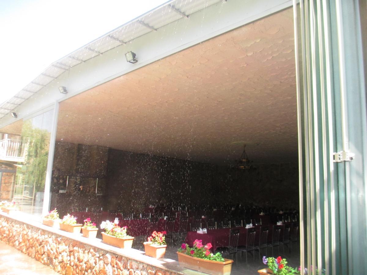 Noravank'S Hotel Areni Bagian luar foto