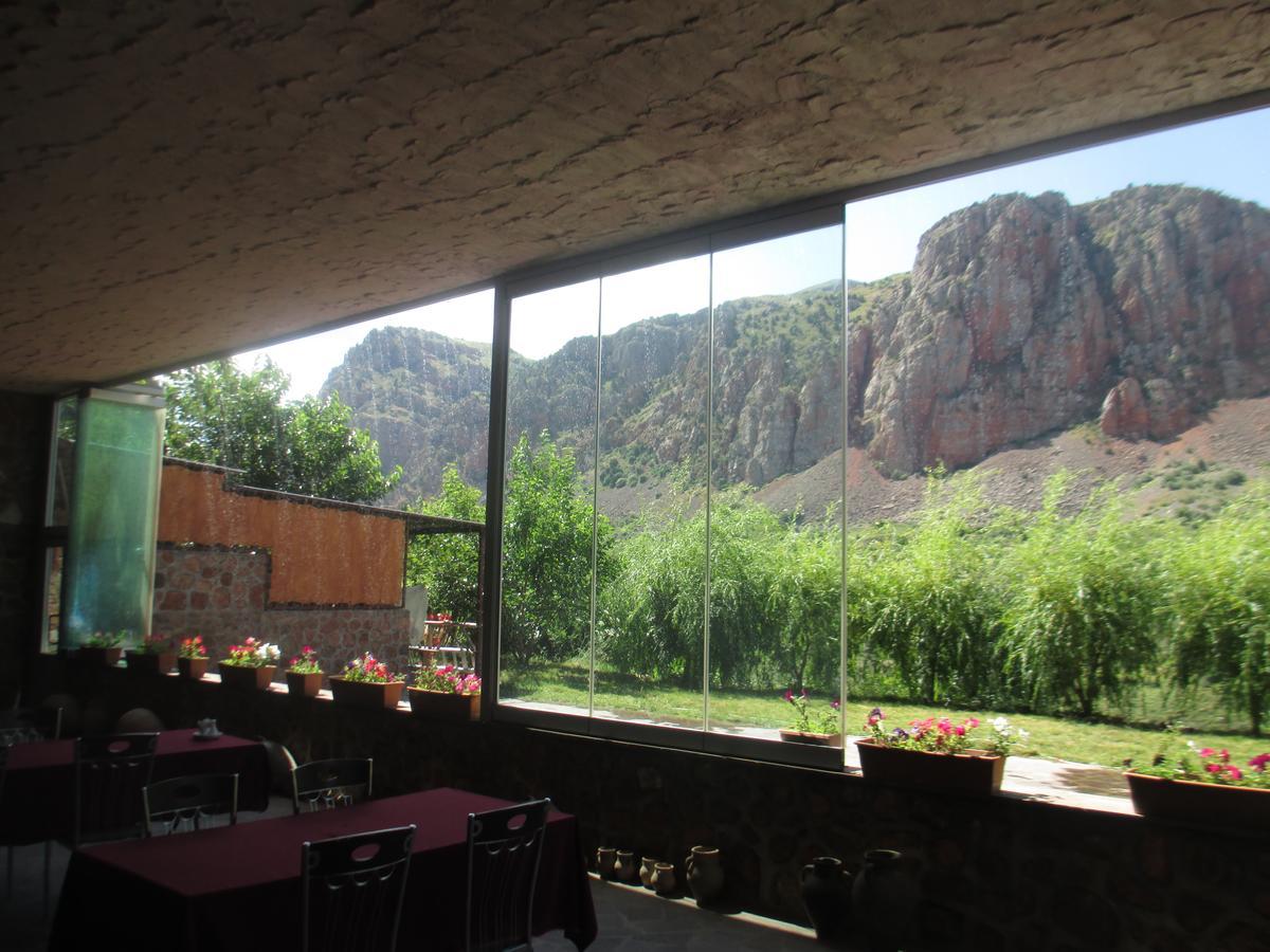 Noravank'S Hotel Areni Bagian luar foto