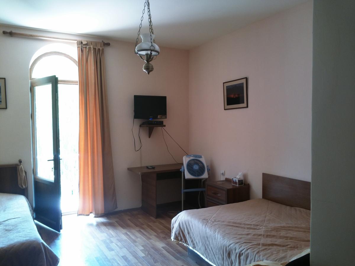 Noravank'S Hotel Areni Bagian luar foto
